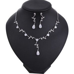 Ladies' Elegant Cubic Zirconia Jewelry Set